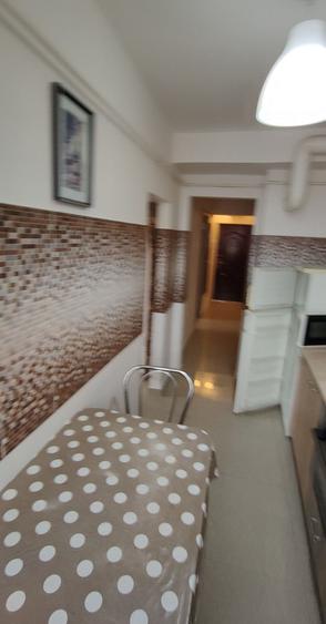 Apartament cu 2 camere decomandat în Albești