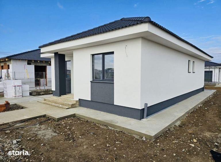 Casă cu 4 camere cu Teren 90 Mp în Central