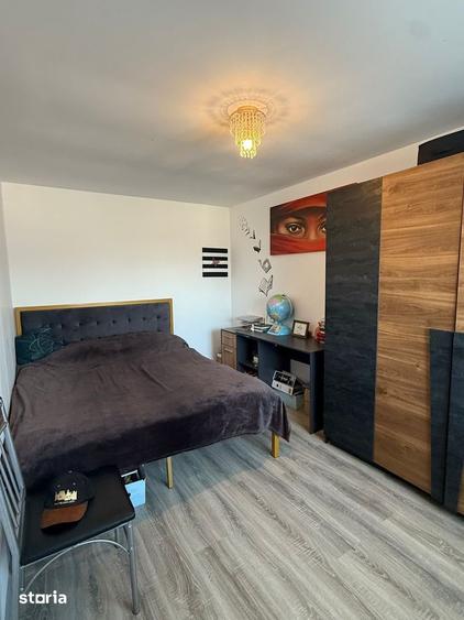 Casă cu 4 camere cu Teren 250 Mp în Clinceni