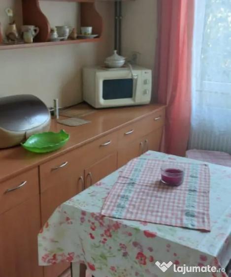 Casă cu 4 camere cu Teren 399 Mp în Central