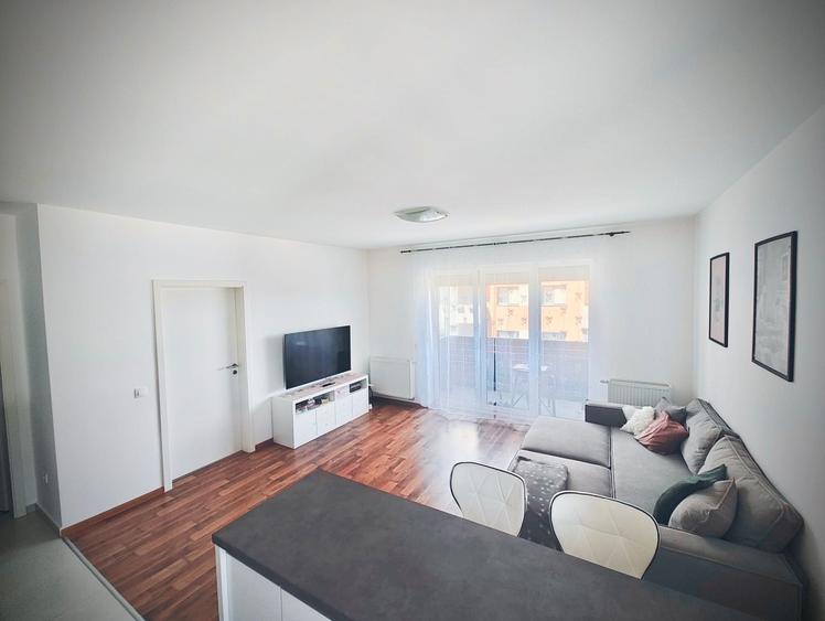 Apartament cu 2 camere semidecomandat în Avantgarden