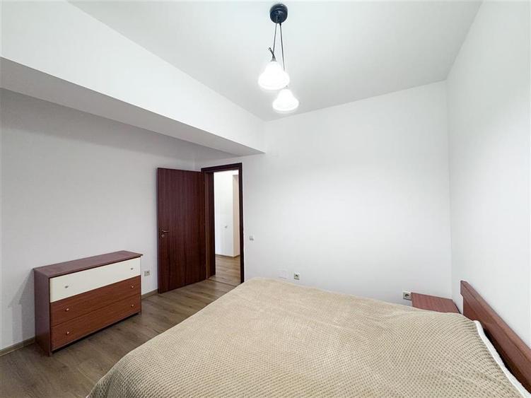 Apartament cu 3 camere semidecomandat, mobilat în Herăstrău