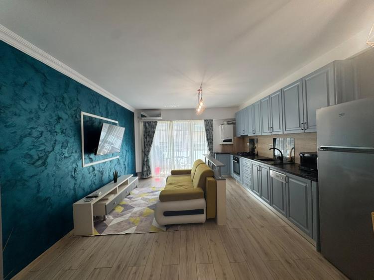 Apartament cu 2 camere semidecomandat, mobilat în Semicentral