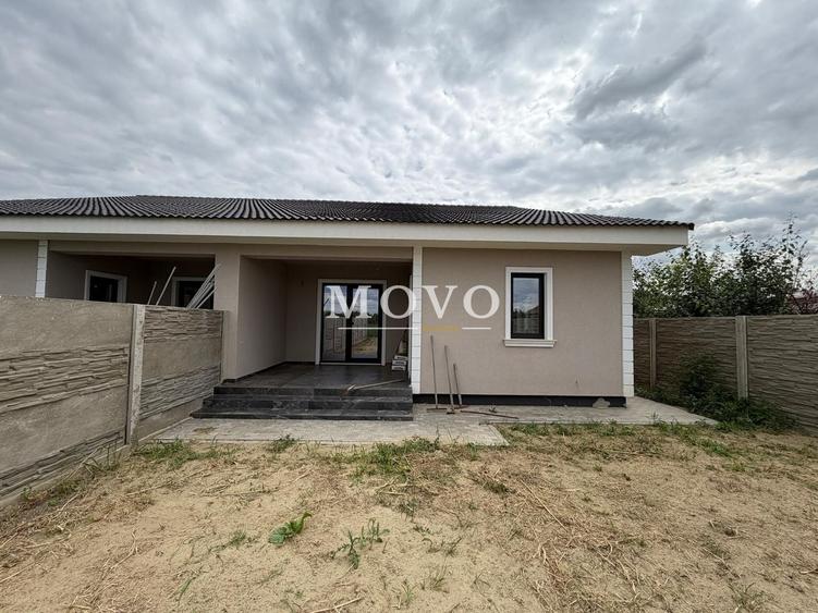 Duplex cu 3 camere cu Canalizare în Beregsău Mare