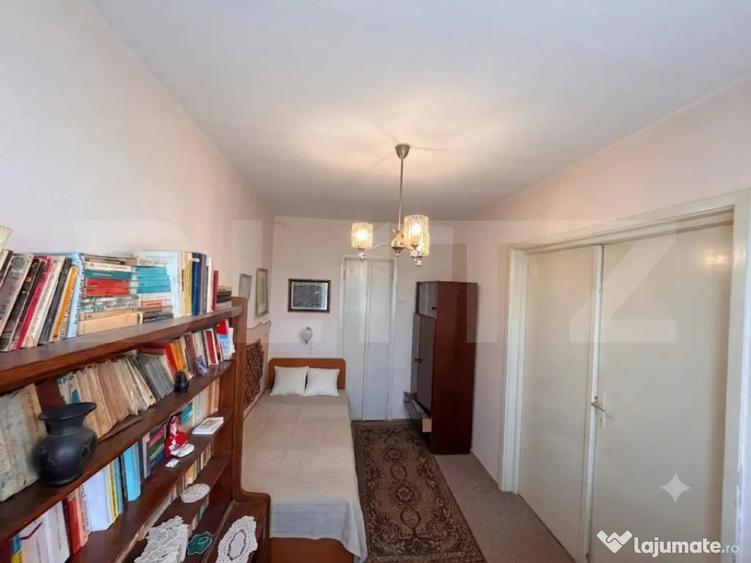 Apartament cu 4 camere decomandat în Brazda lui Novac
