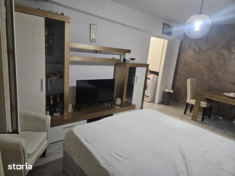Apartament cu 3 camere în Micro 3