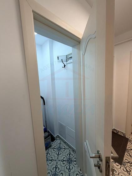 Apartament cu 3 camere semidecomandat, mobilat în Țiglina 1