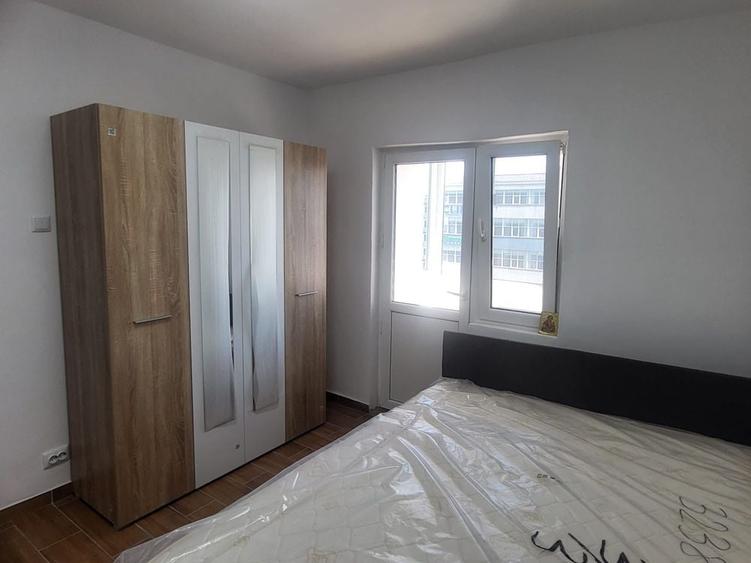 Apartament cu 2 camere decomandat în Dobroești