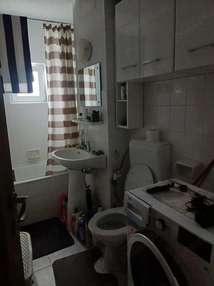 Apartament cu 2 camere nedecomandat în Micălaca