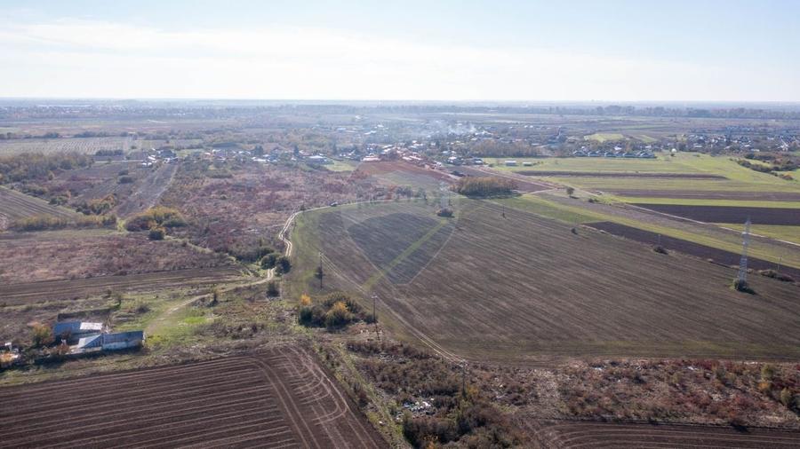 Teren Construcții intravilan de 9519 mp, în Săbăreni