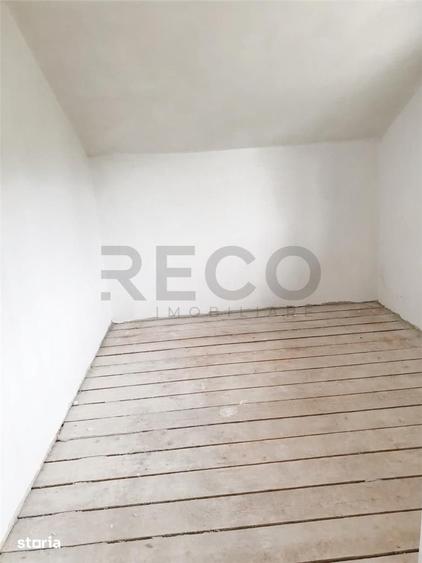 Casă cu 5 camere cu Teren 900 Mp în Tileagd