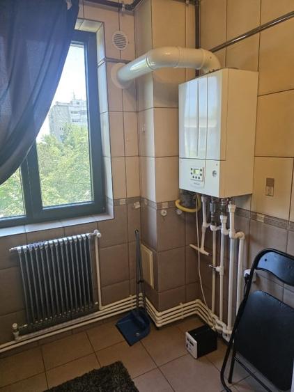 Apartament cu 4 camere decomandat, mobilat în Tomis III