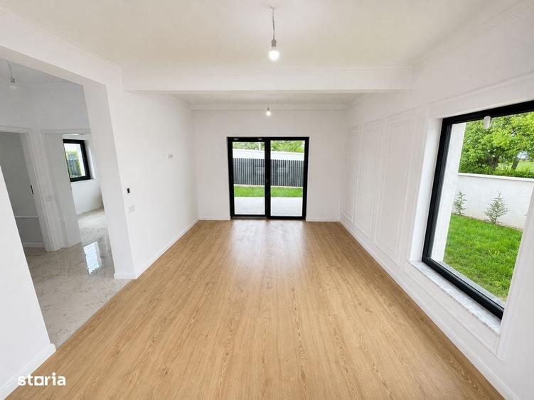 Casă cu 4 camere în Valea Ursului