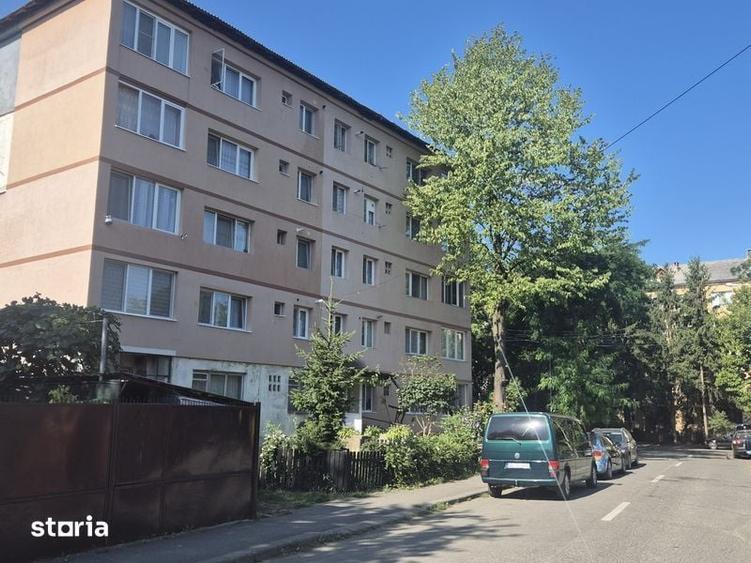 Vand apartament et 3,zona independentei,scara luminata si curata - 2