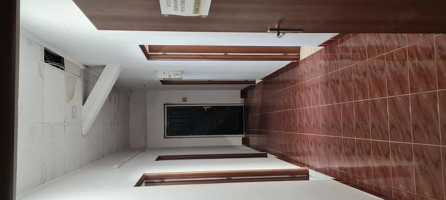 Spațiu comercial, de 3,000 mp, în Sântuhalm