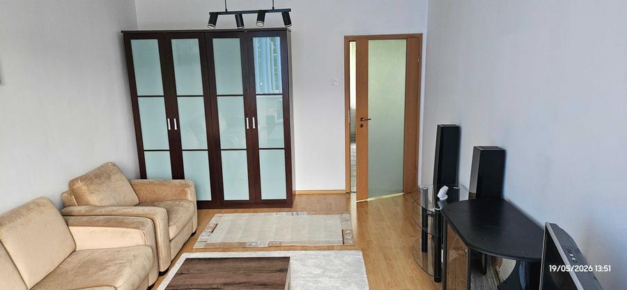 Apartament cu 2 camere decomandat, mobilat în Centrul Civic