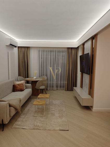 Apartament cu 2 camere semidecomandat, mobilat în Pipera