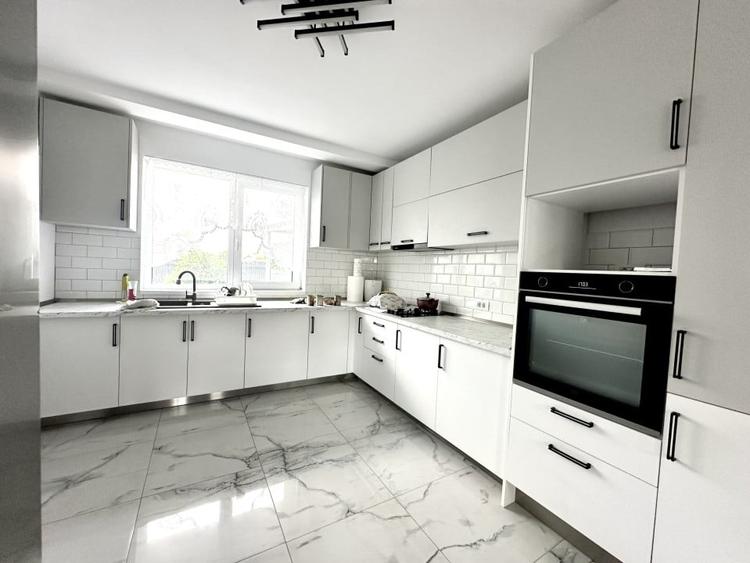 Duplex cu 3 camere cu Teren 300 Mp în Dumbrăvița