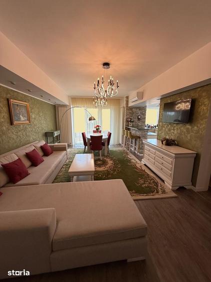 Apartament cu 4 camere decomandat în Ultracentral