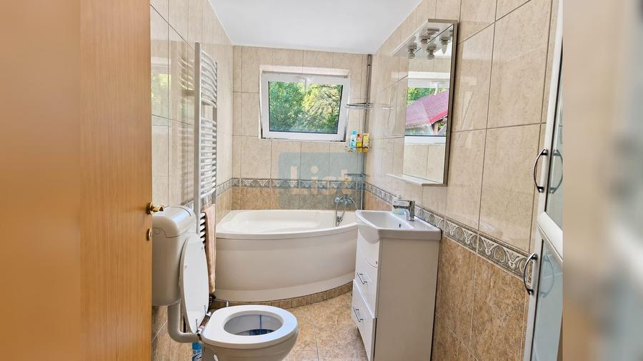 Casă individuală cu 6 camere cu Canalizare în Tăuții-Măgherăuș