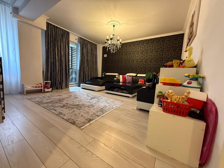 Apartament cu 3 camere decomandat, mobilat în Chiajna