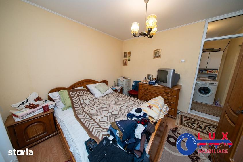 Apartament cu 2 camere decomandat în C5