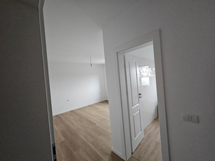 Duplex cu 3 camere cu Canalizare în Șag