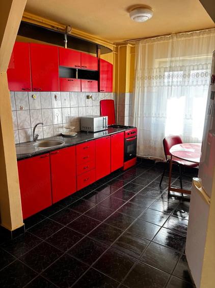 Apartament cu 2 camere semidecomandat în Gojdu