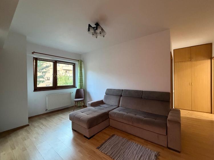 Apartament cu 2 camere nedecomandat în Mărăști
