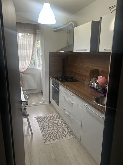 Apartament cu 2 camere decomandat, mobilat în Alexandru Obregia