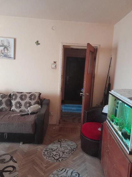Apartament cu 2 camere semidecomandat în Exterior Vest