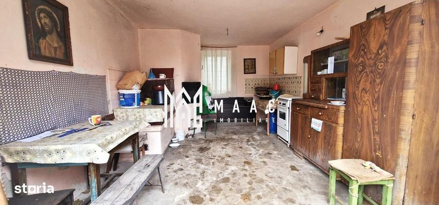 Casă cu 4 camere decomandat cu Canalizare în Gura Râului
