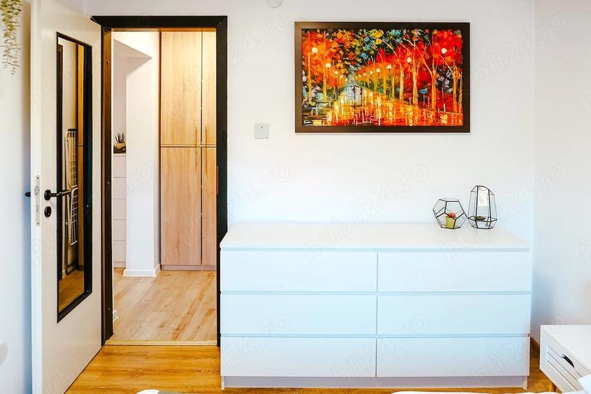 Apartament cu 4 camere decomandat în Complex Studențesc