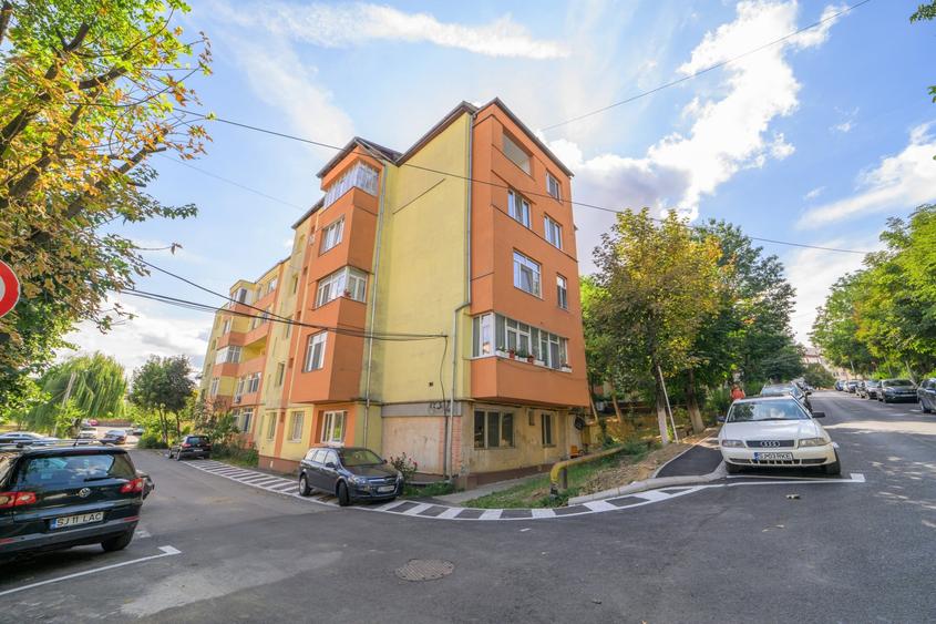 Apartament cu 2 camere decomandat, mobilat în Dumbrava 2