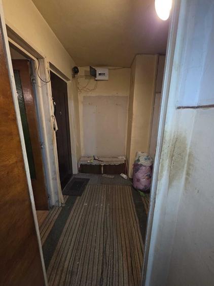 Apartament cu 3 camere decomandat în Colentina