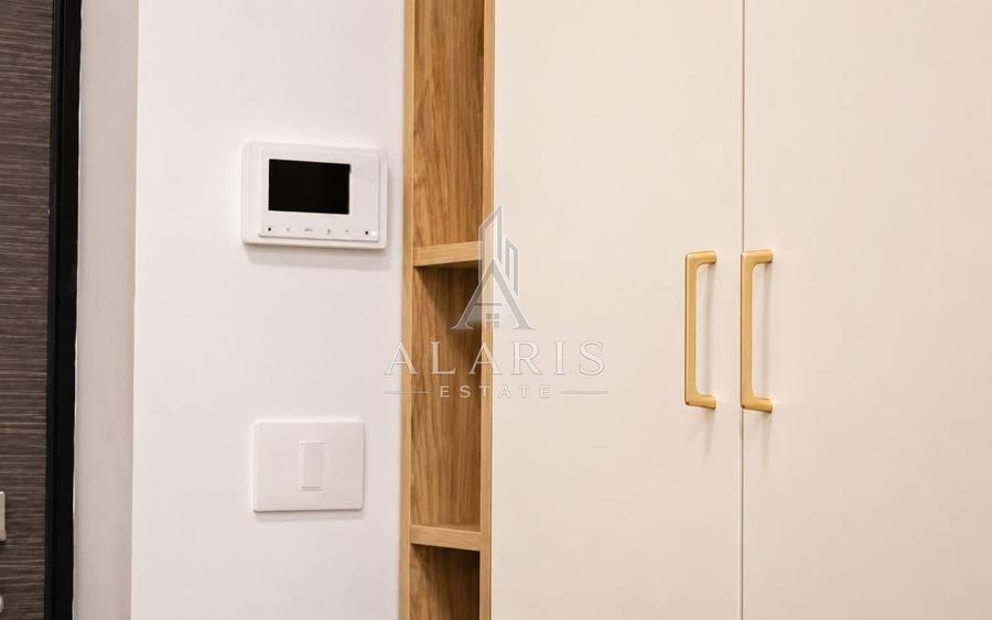 Apartament cu 2 camere semidecomandat, mobilat în Lipovei