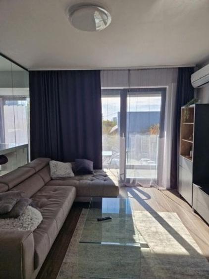 Apartament cu 2 camere decomandat, mobilat în Pipera