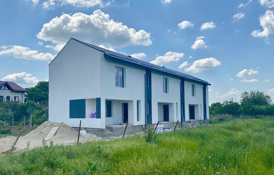 Casă individuală cu 4 camere cu Canalizare în Central