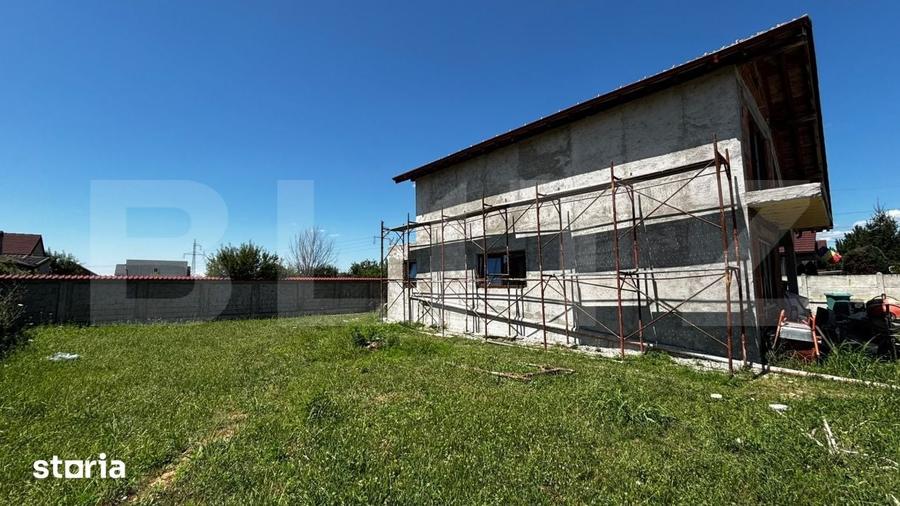 Casă cu 5 camere cu Teren 529 Mp în Malu Mare