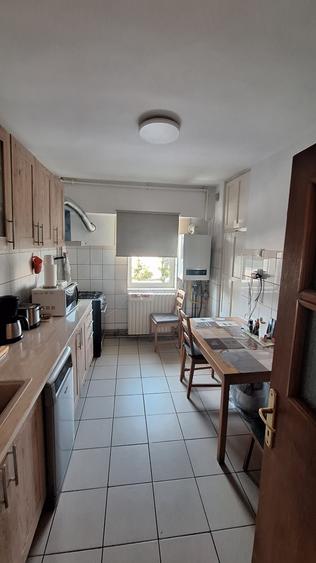 Apartament cu 2 camere decomandat în Tomis III