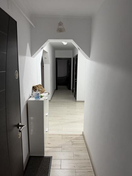 Apartament cu 2 camere decomandat în Uiasca