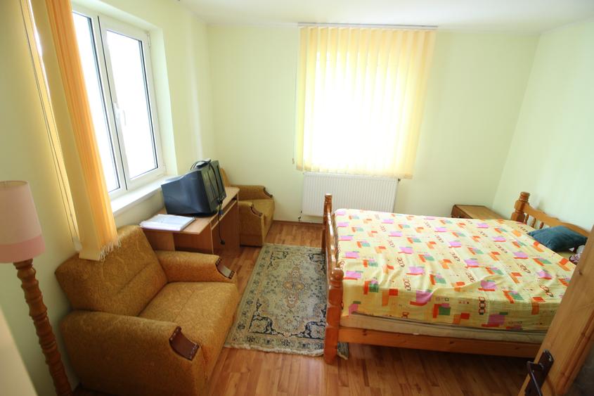 Casă individuală cu 3 camere cu Teren 1000 Mp în Vânători