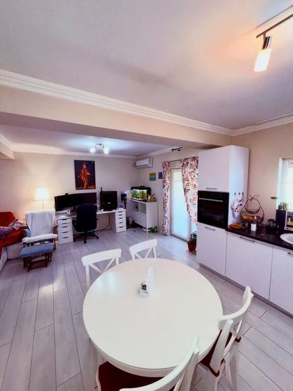 Duplex cu 3 camere cu Canalizare în Moșnița Veche