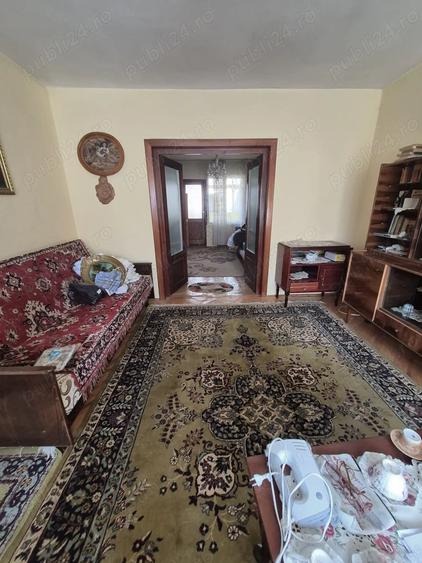 Casă cu 2 camere cu Teren 232 Mp în Central
