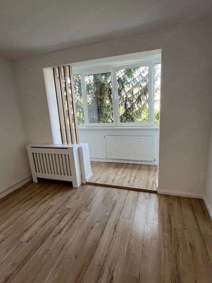 Se ofera spre vanzare apartament 2 camere decomandat, etaj 3 4 , vedere bilaterala a blocului,noxa - 3