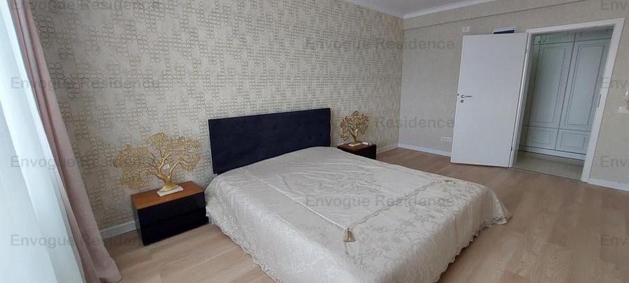 Penthouse cu 5 camere decomandat în Militari