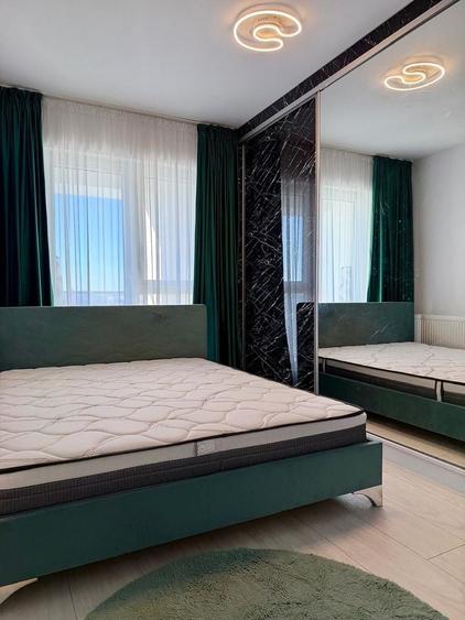 Apartament cu 3 camere semidecomandat în Dobroești