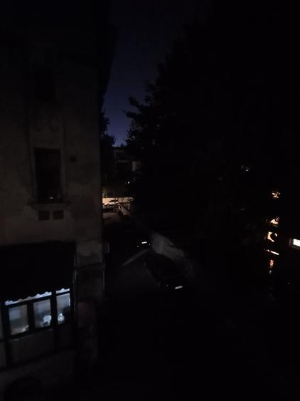 Garsonieră decomandată în P-ța Victoriei