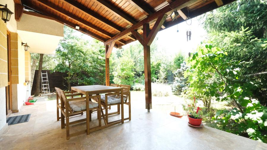 Casă individuală cu 5 camere cu Canalizare în Corbeanca