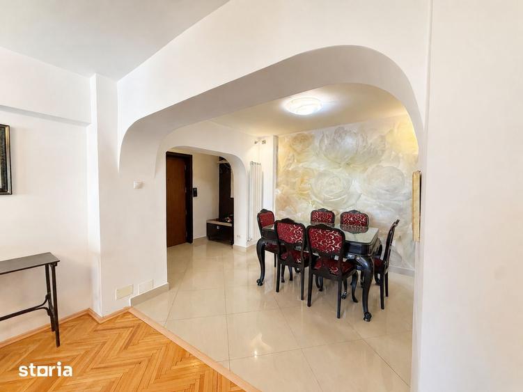 Apartament cu 4 camere decomandat în Centrul Civic